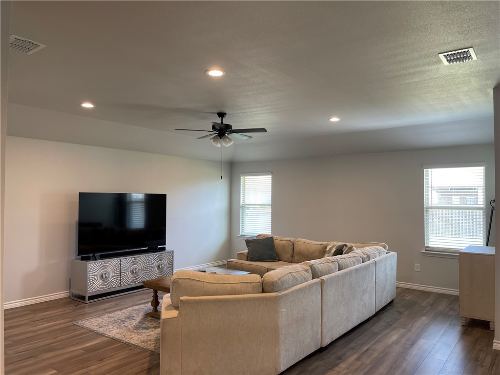 7602 Bayley Lane Property Photo 21