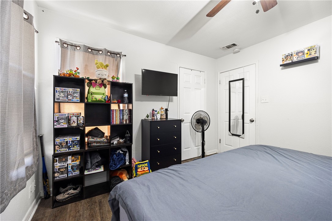 1556 Wynwood St Property Photo 10