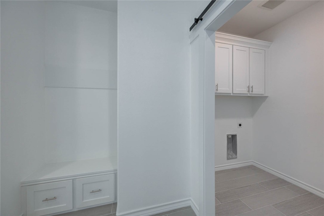103 Peridot St Property Photo 17