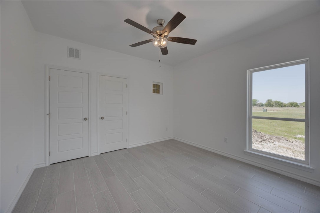 103 Peridot St Property Photo 18