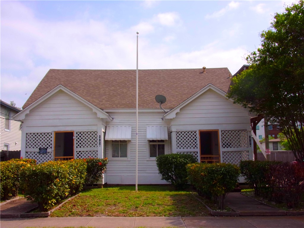 815 Furman Ave A & B Property Photo