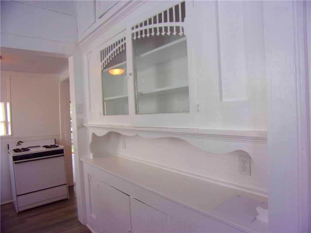 815 Furman Ave A & B Property Photo 11