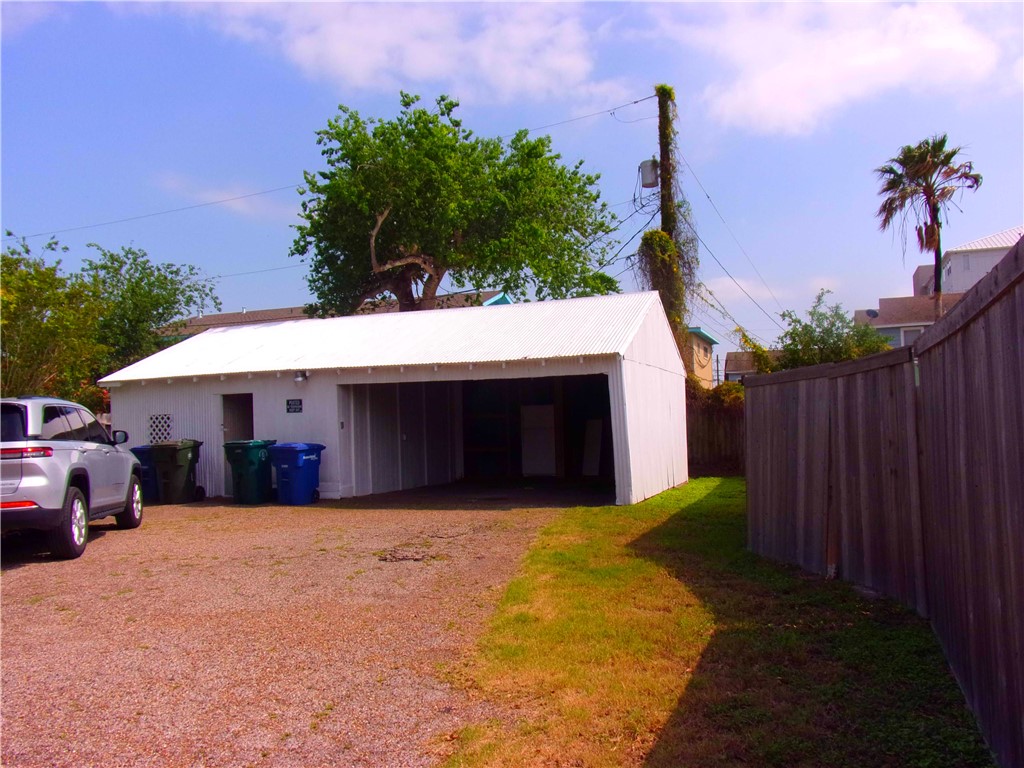 815 Furman Ave A & B Property Photo 21