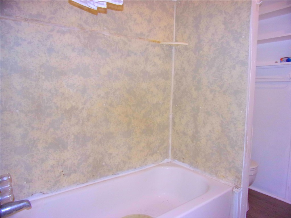 815 Furman Ave A & B Property Photo 24