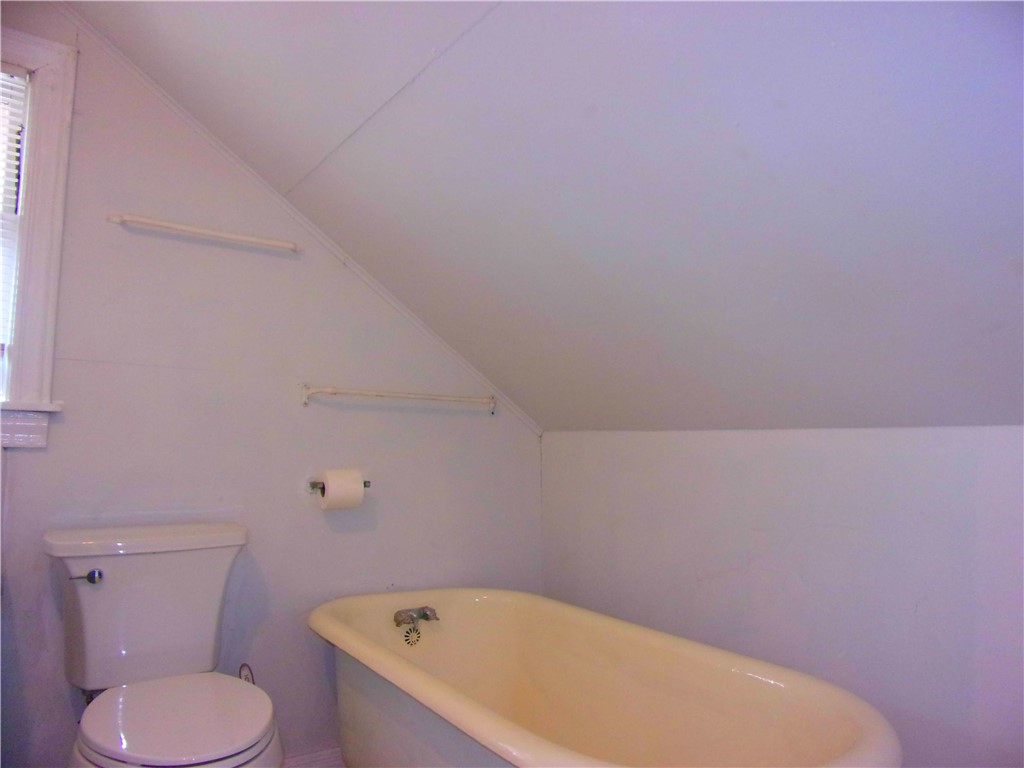 815 Furman Ave A & B Property Photo 40