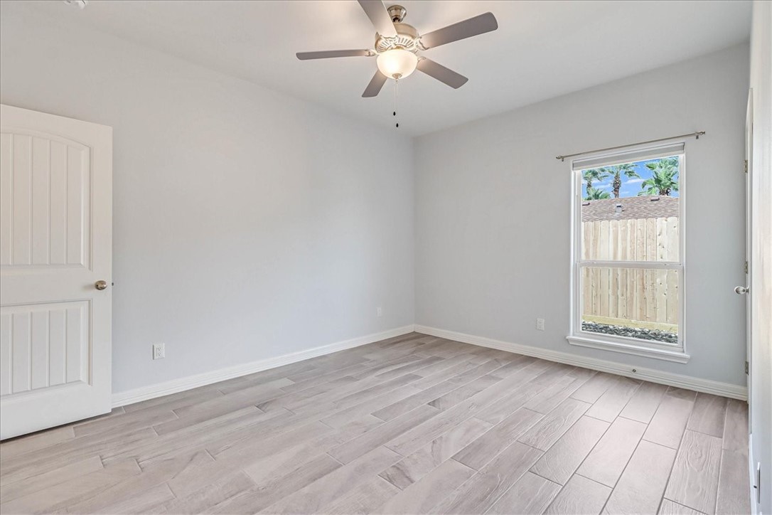 15501 Escapade St Property Photo 34