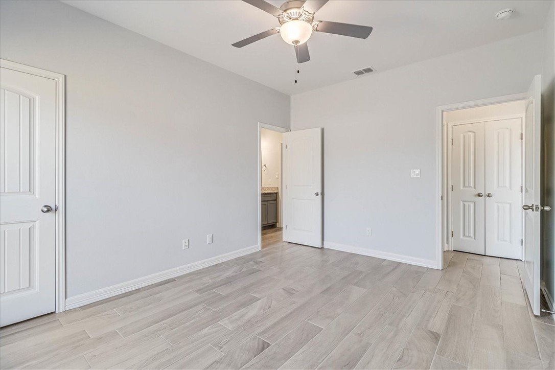 15501 Escapade St Property Photo 35
