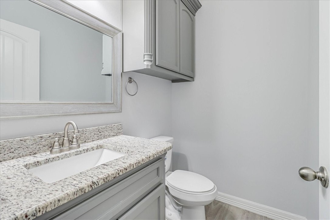 15501 Escapade St Property Photo 36