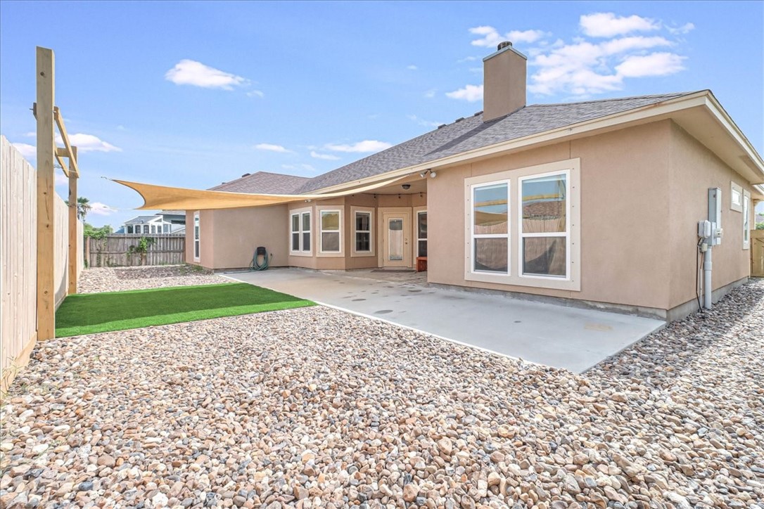 15501 Escapade St Property Photo 39