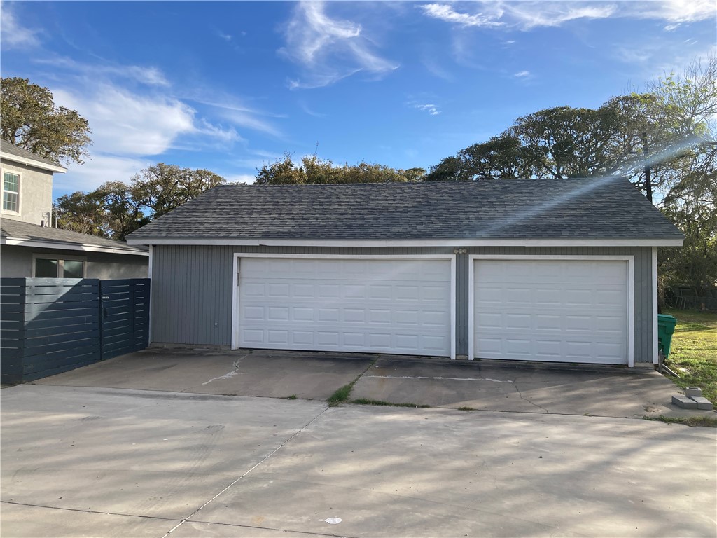 404 S Mccampbell St Property Photo 16