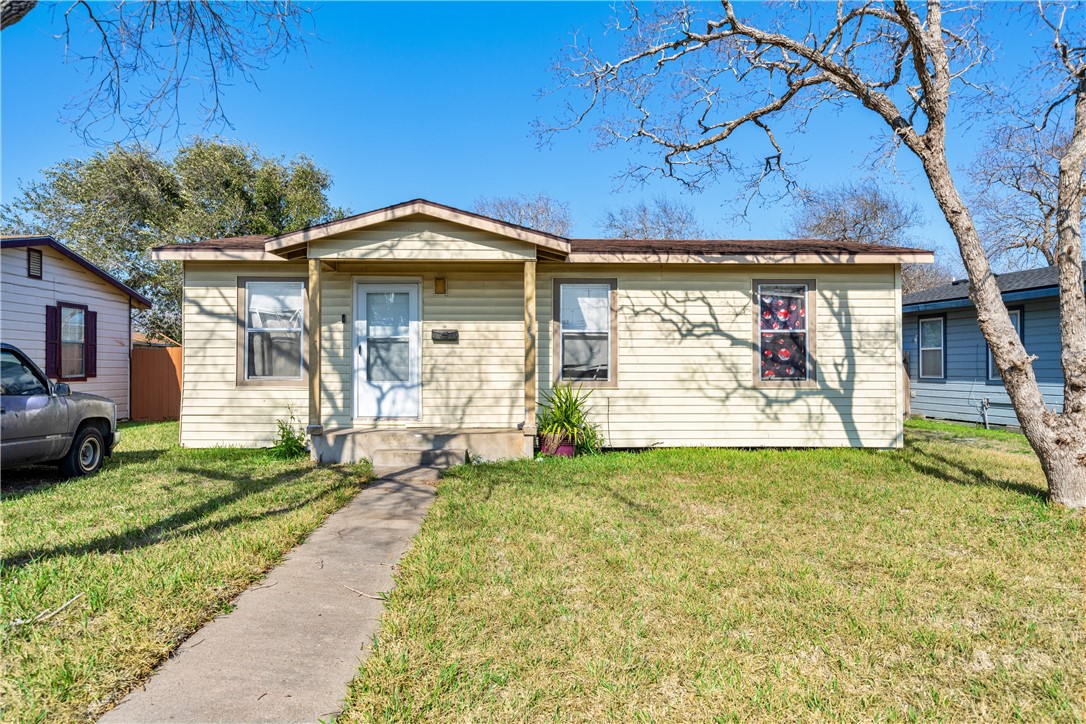 5734 Bobalo Dr. Property Photo 1