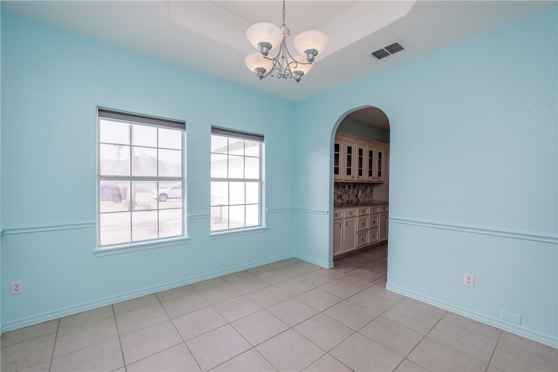 13946 Laffite Dr Property Photo 8