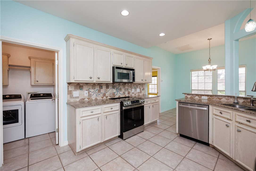 13946 Laffite Dr Property Photo 10