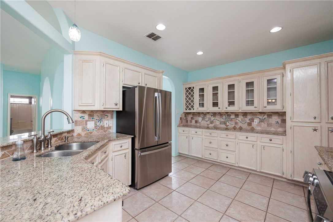 13946 Laffite Dr Property Photo 19