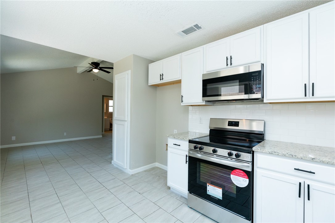 110 Saunders Property Photo 6
