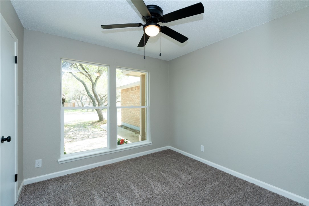 110 Saunders Property Photo 18