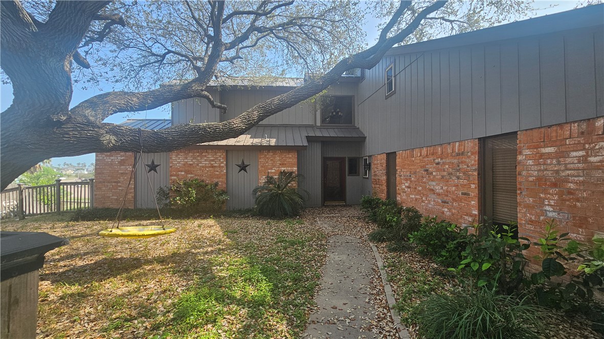 928 Waterview St Property Photo
