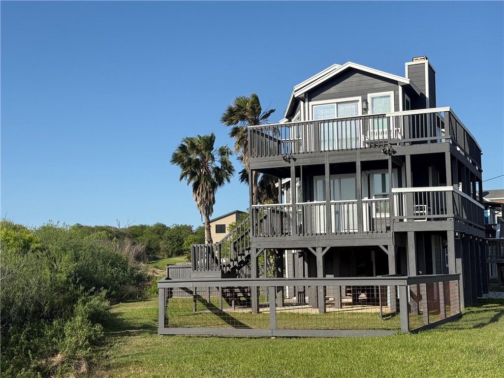 210 Causeway St Property Photo 2
