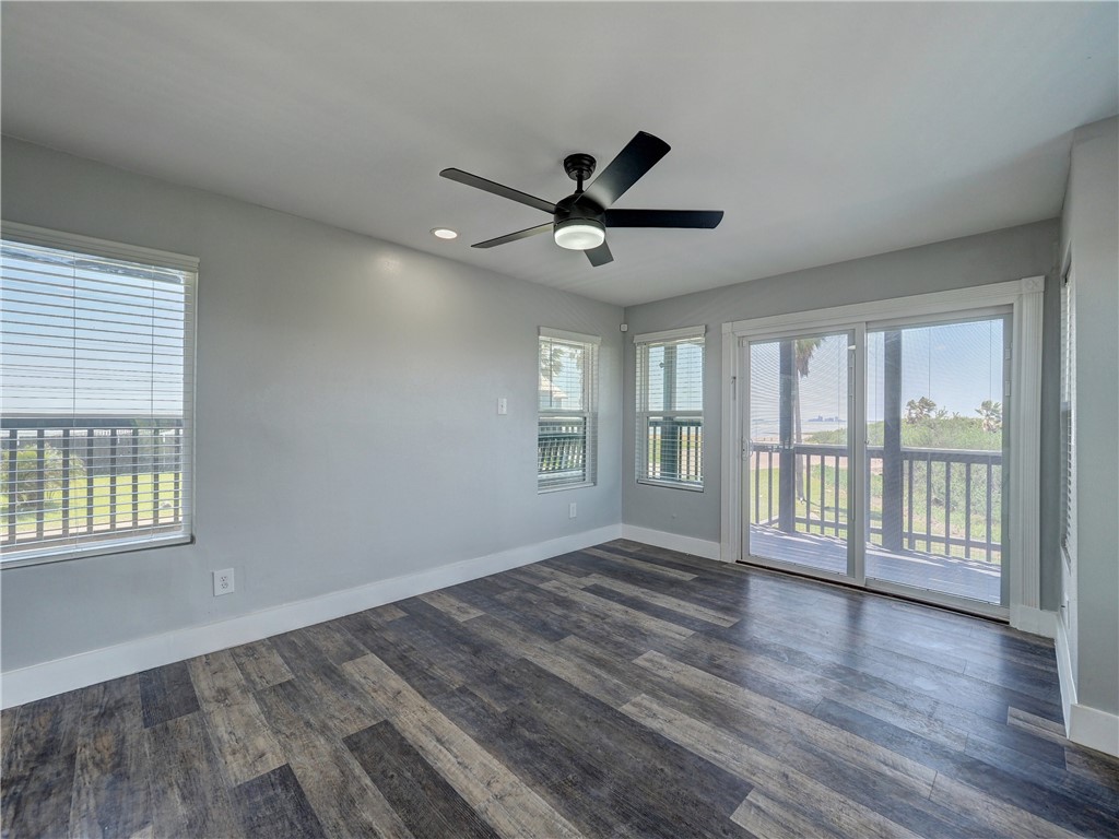 210 Causeway St Property Photo 8