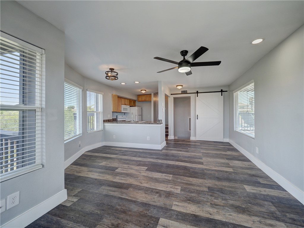 210 Causeway St Property Photo 9