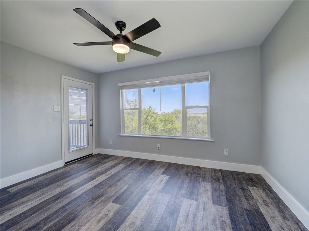 210 Causeway St Property Photo 18