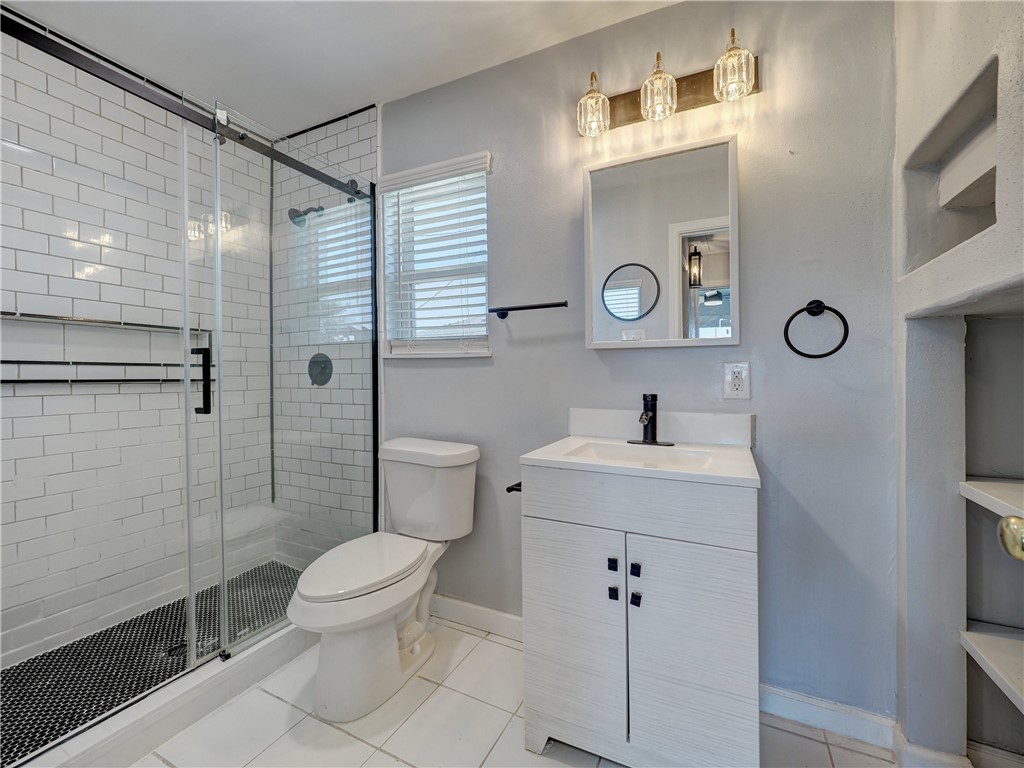 210 Causeway St Property Photo 20