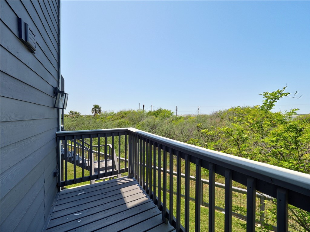210 Causeway St Property Photo 21