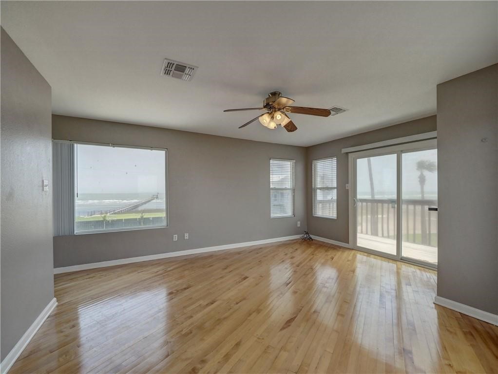 210 Causeway St Property Photo 23