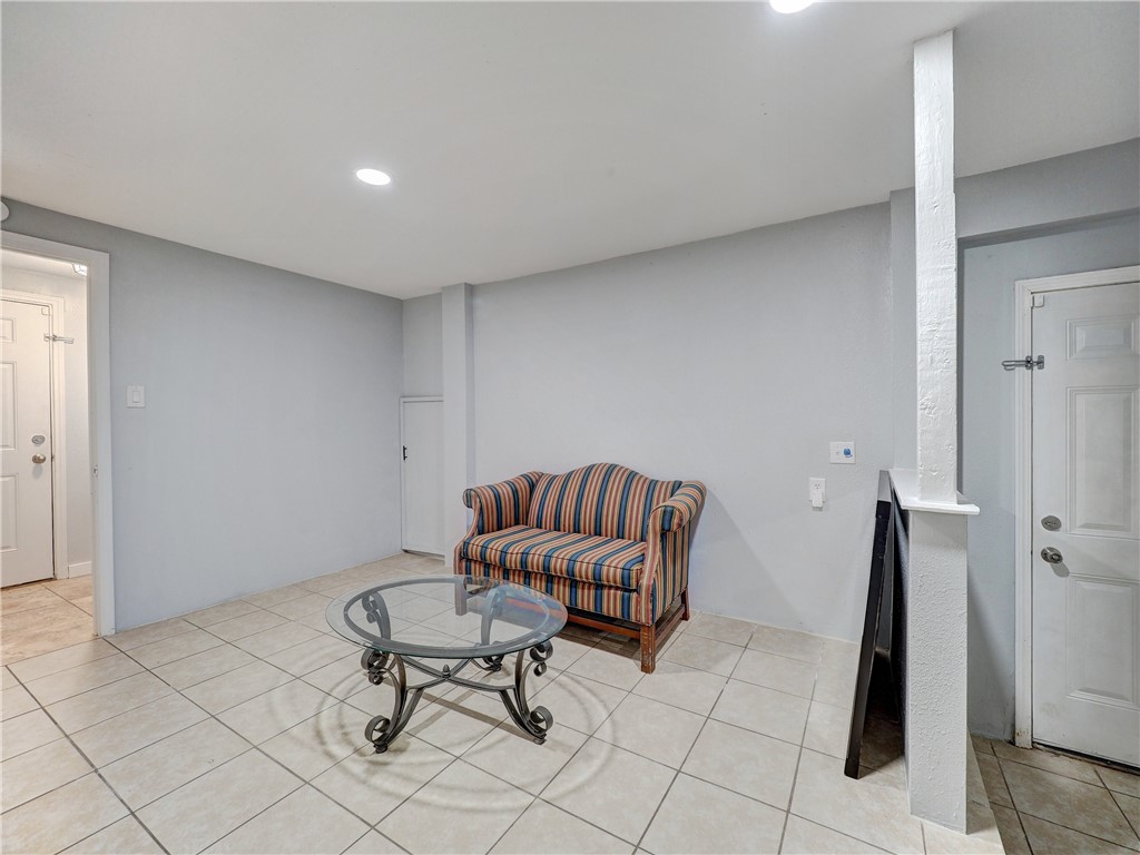 210 Causeway St Property Photo 27