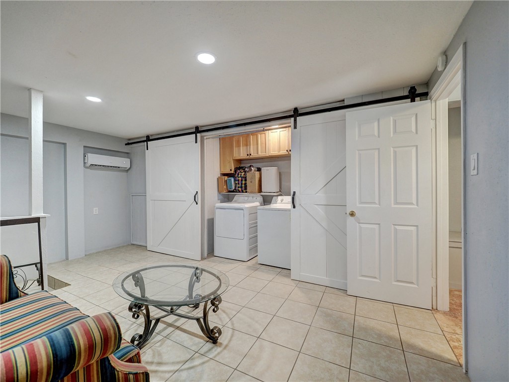 210 Causeway St Property Photo 28