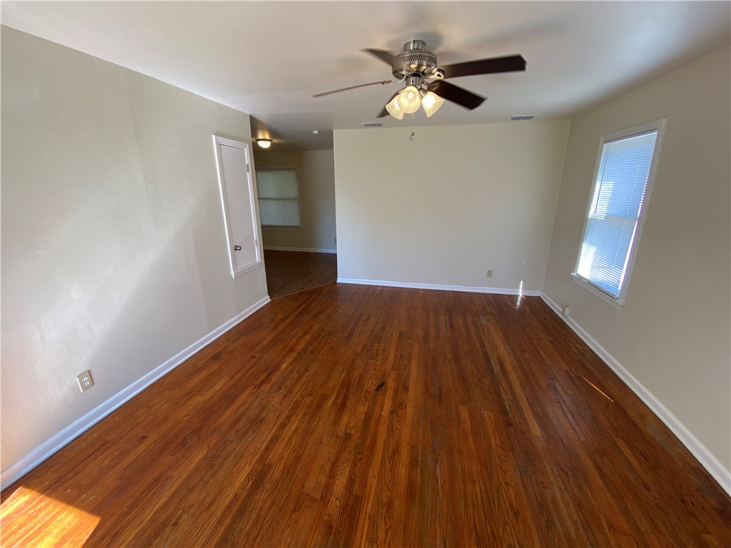 4709 Andover Dr Property Photo 2