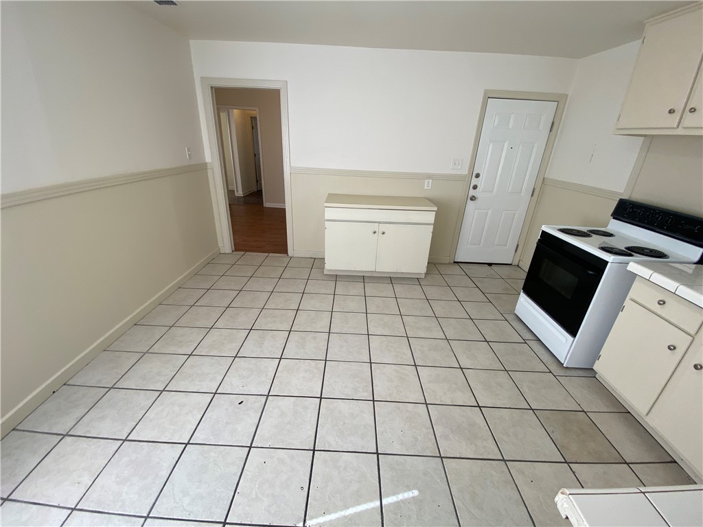 4709 Andover Dr Property Photo 8