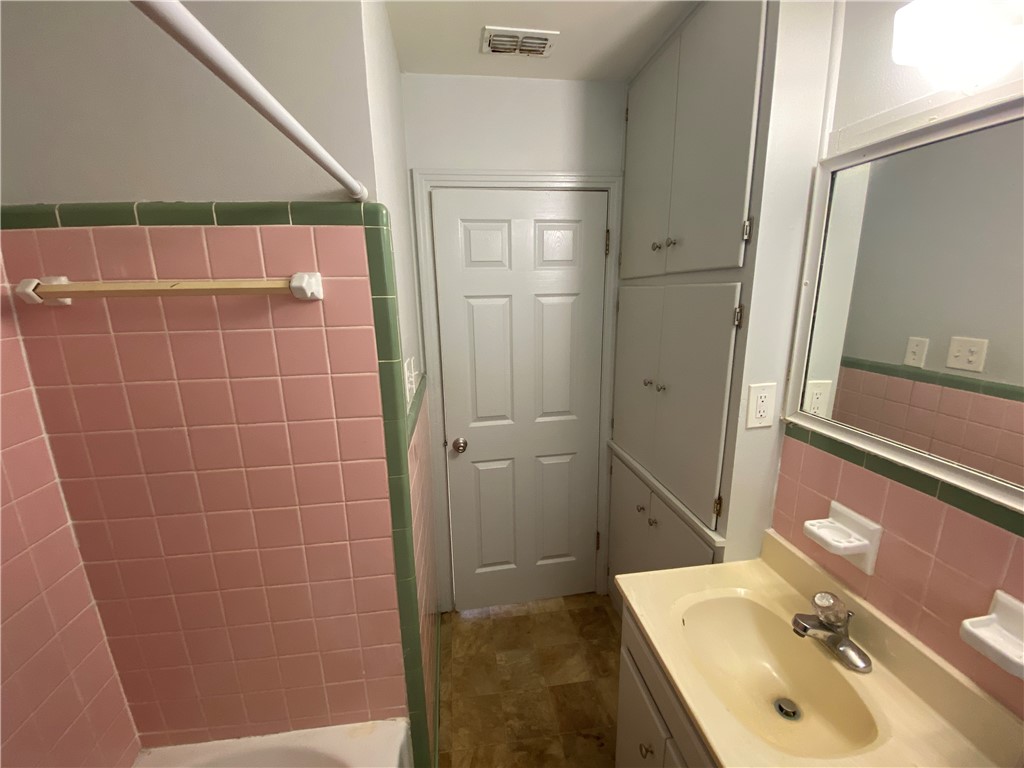 4709 Andover Dr Property Photo 16