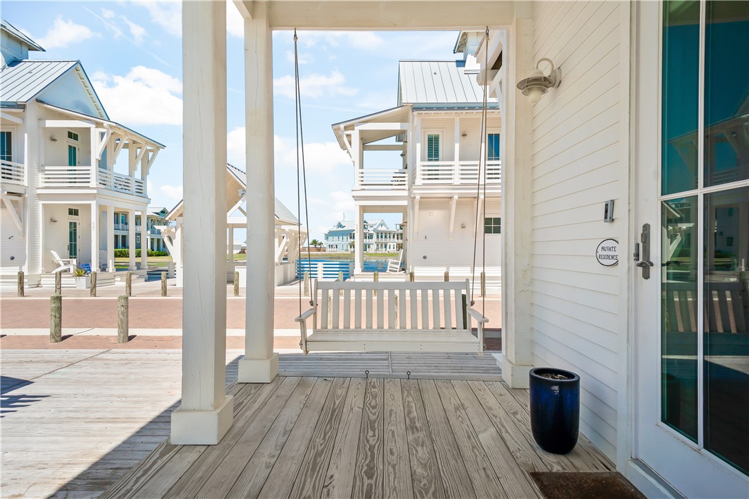 551 South Shore Dr Property Photo 24