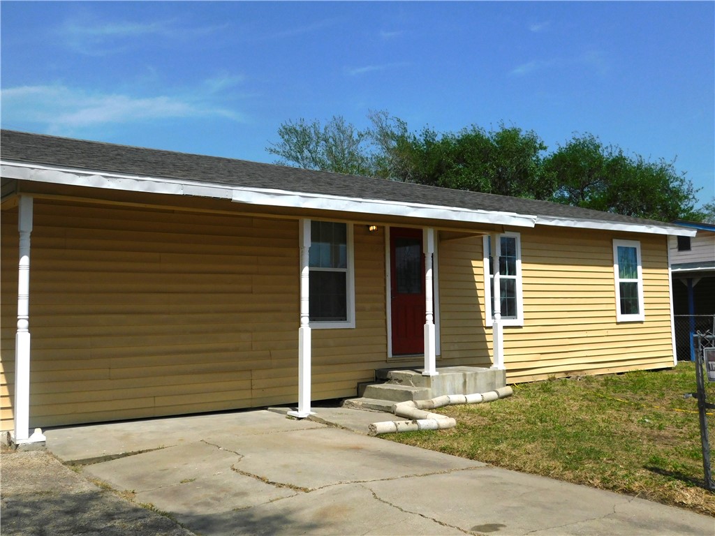 1626 Birch Pl Property Photo 17
