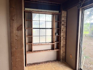 202 E Houston St Property Photo 8