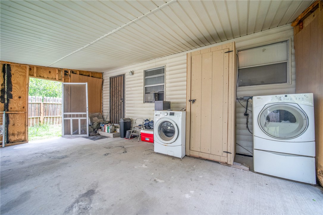 3234 Buddy Lawrence Dr Property Photo 16
