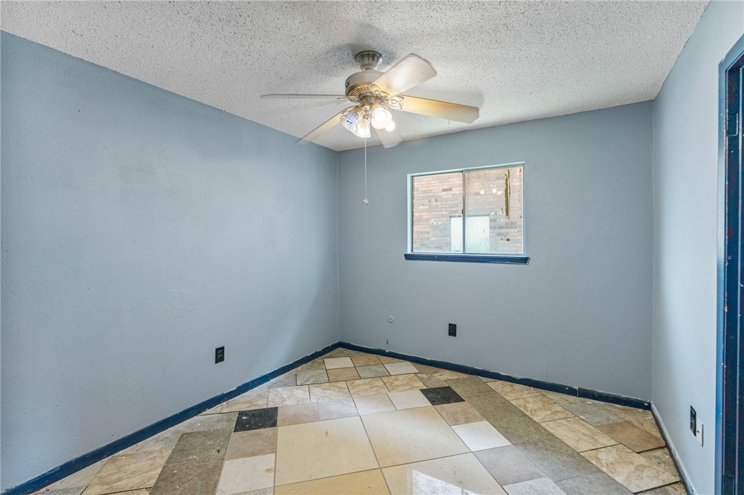 8301 Baylark Dr Property Photo 14