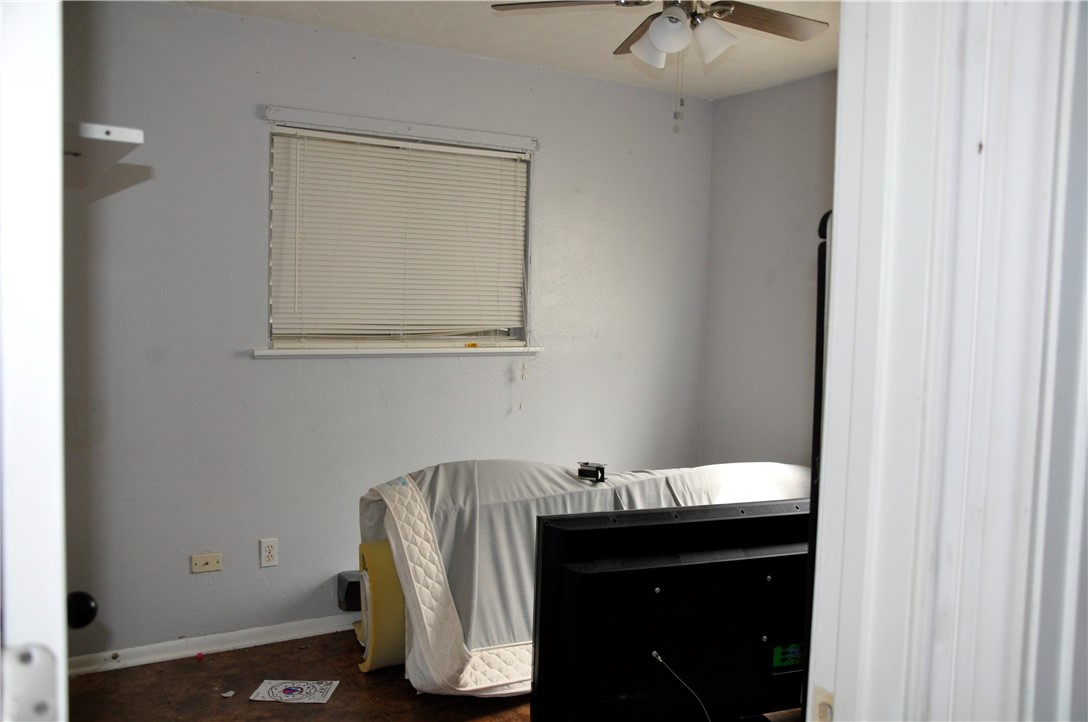 6325 Erskine Dr Property Photo 11