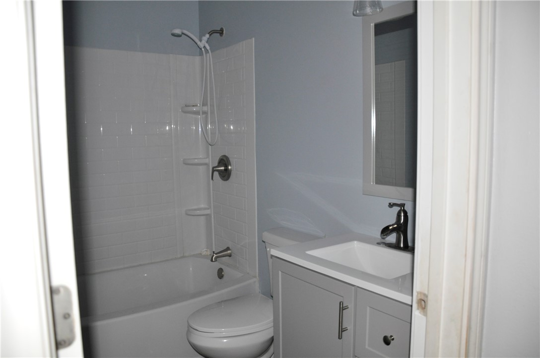 6325 Erskine Dr Property Photo 13