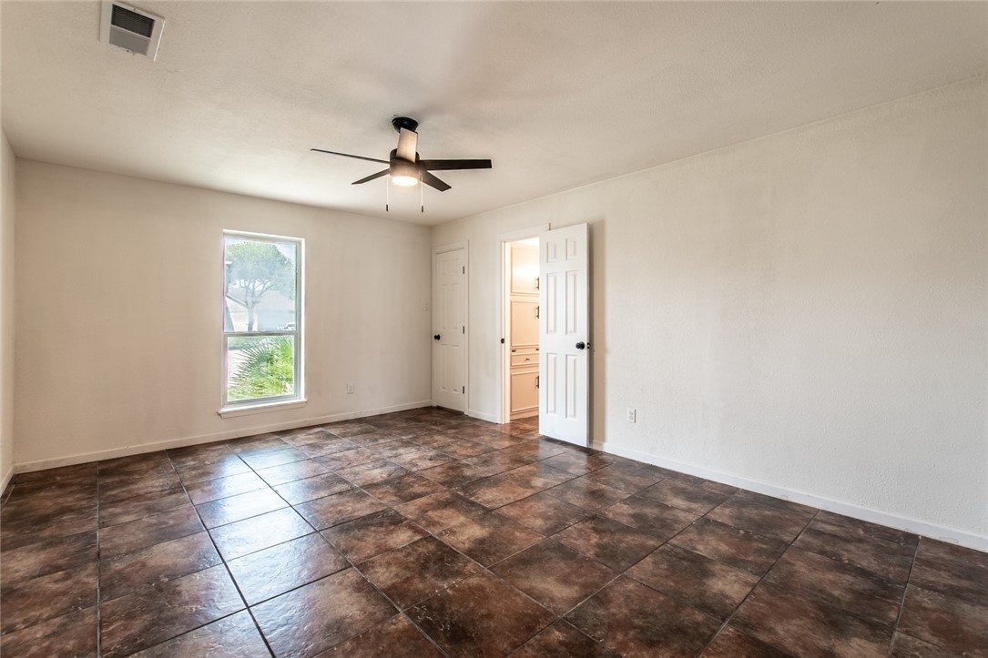 6310 Wimbledon Circle Property Photo 18