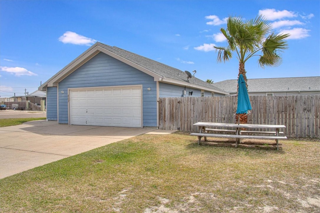 503-509 Rockport Channel Property Photo 2