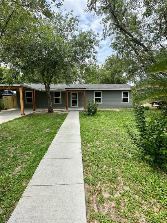 1203 E Hutchinson St Property Photo 3