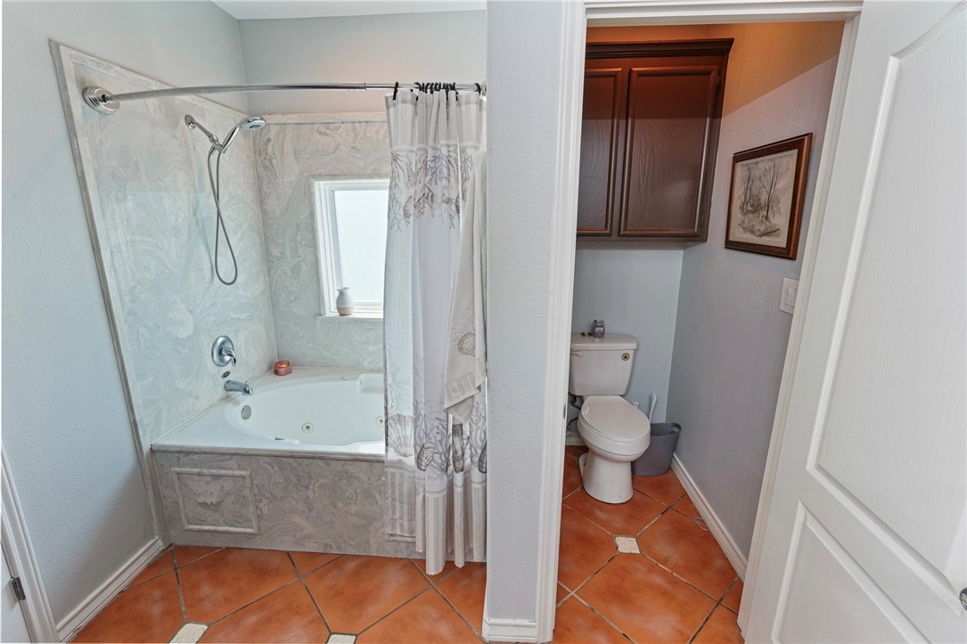 15418 Gypsy St Property Photo 25