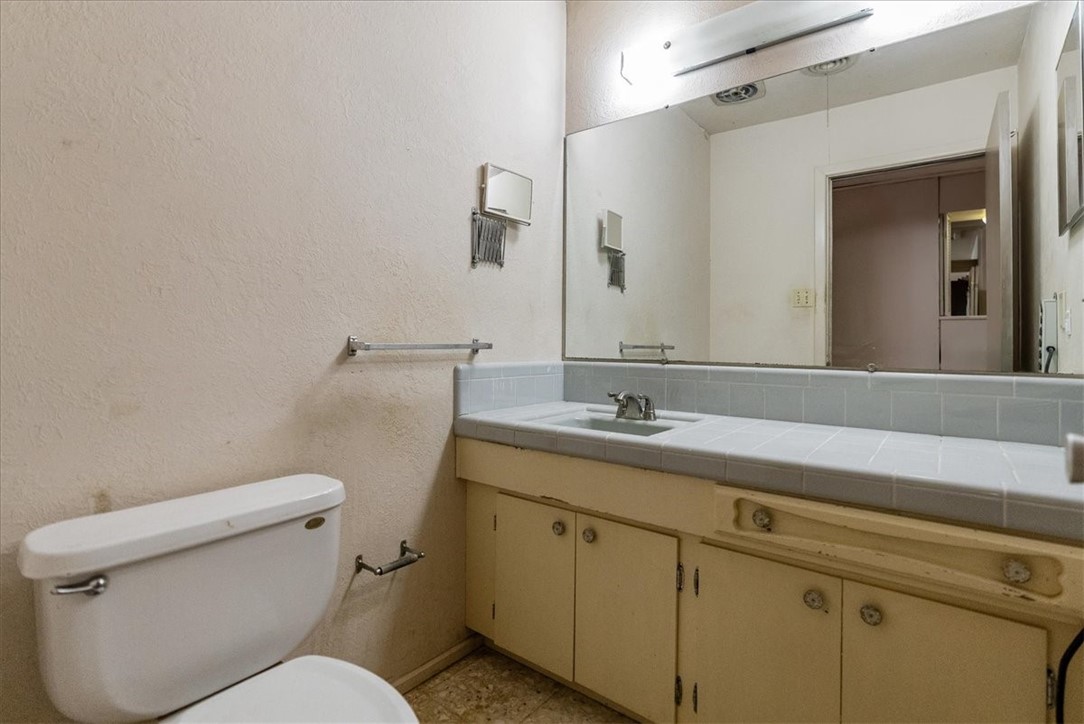 3445 Floyd St Property Photo 14