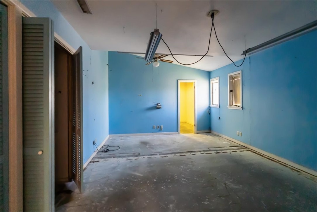 3445 Floyd St Property Photo 23