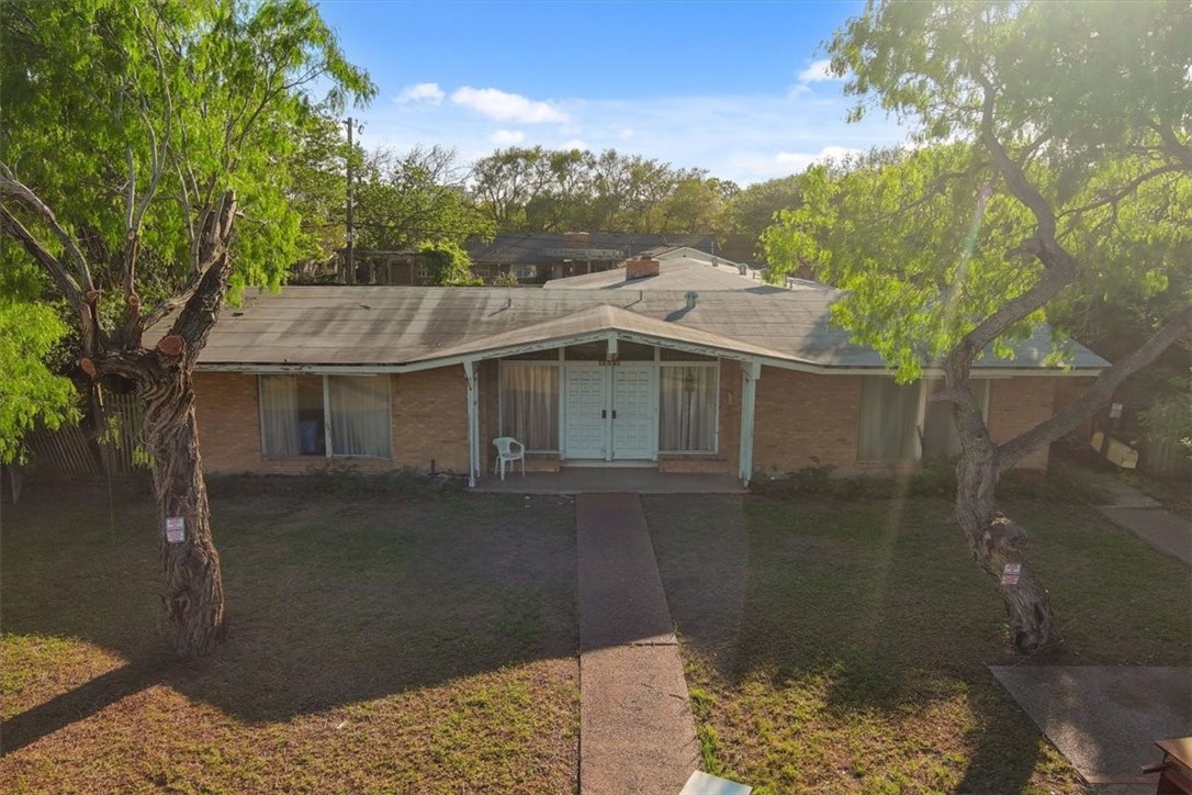 3445 Floyd St Property Photo 25