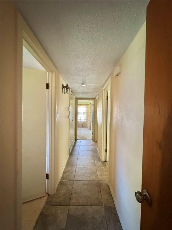 614 Dolphin Pl Property Photo 3
