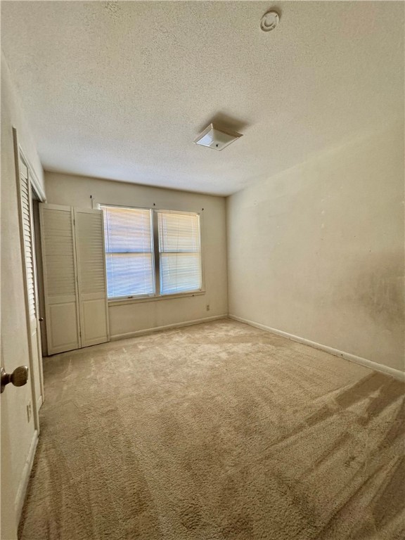 614 Dolphin Pl Property Photo 4