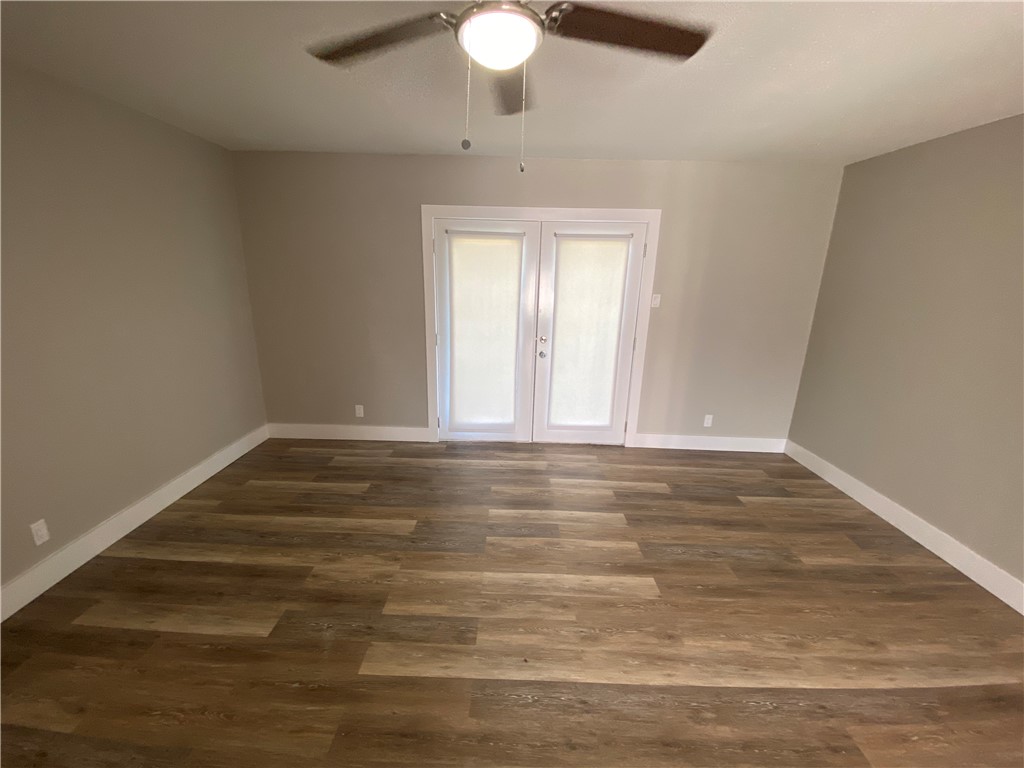 5421 Hitching Post Property Photo 2